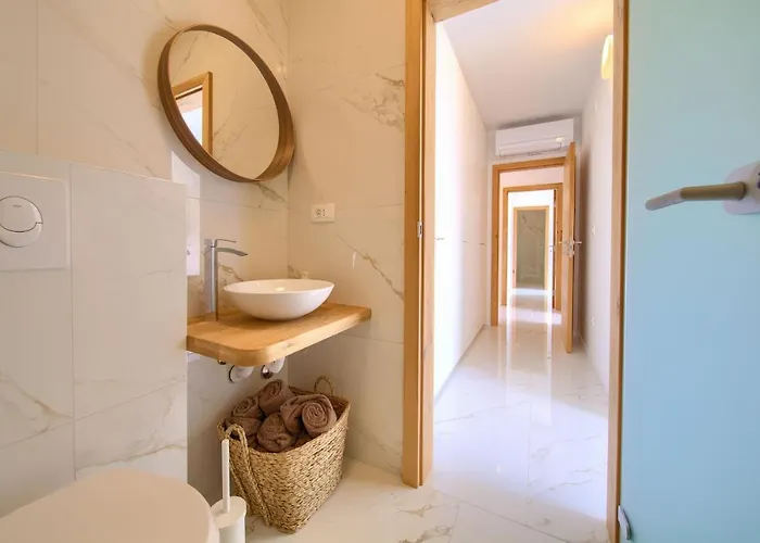 别墅 Rossa Županje