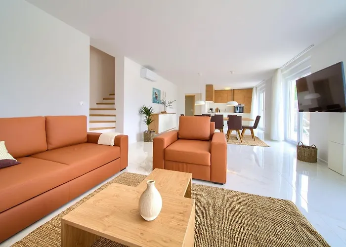 Rossa Villa